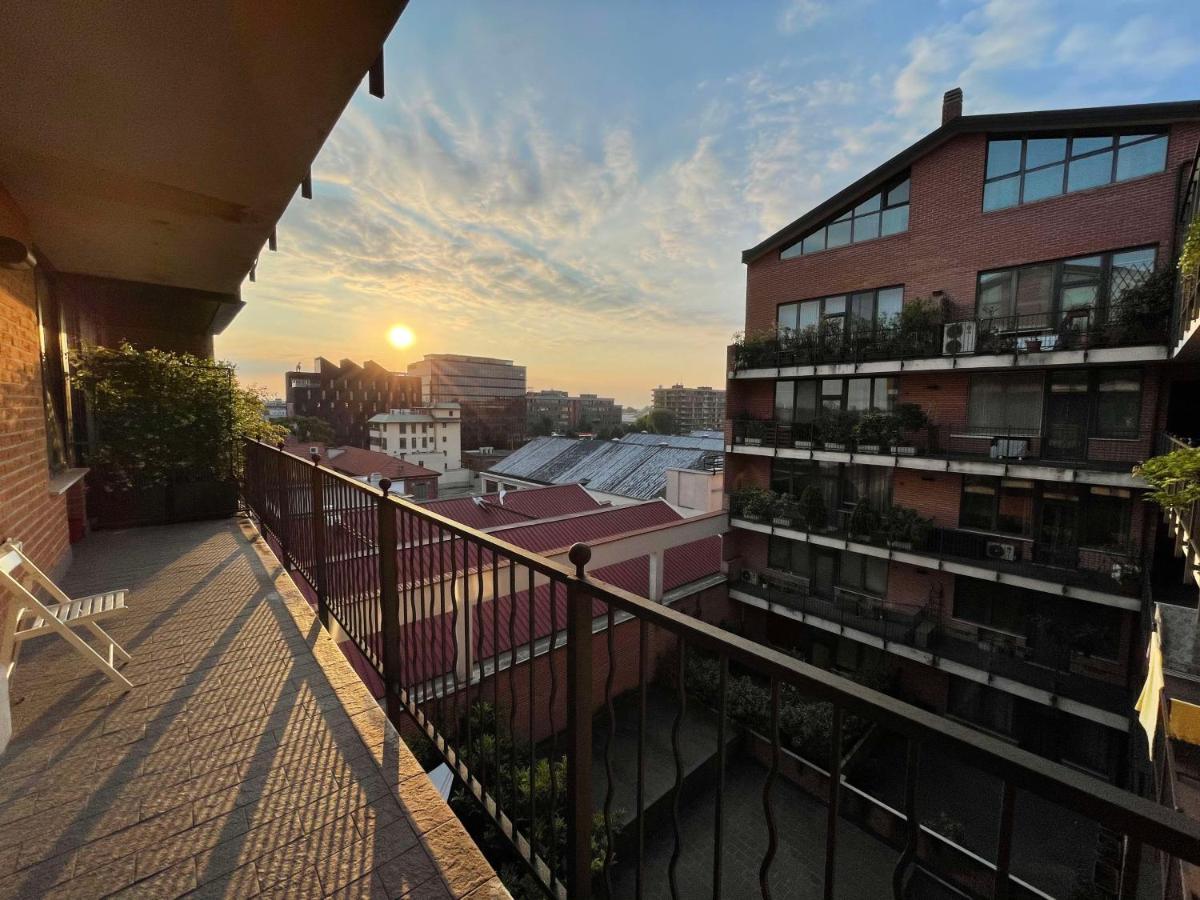 Mecenate Metropolitan Flat Apartment Milan Bagian luar foto